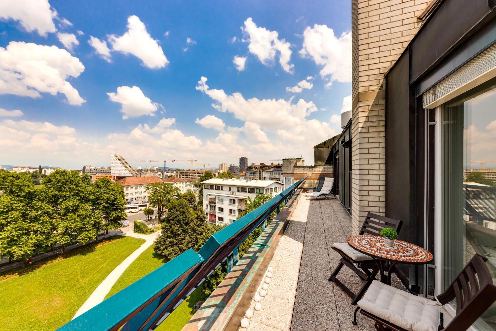 Luxe Penthouse With A Castle View Λιουμπλιάνα Εξωτερικό φωτογραφία
